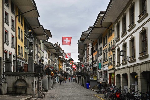 Old town pedestrian zone, Thun, Switzerland, Europe