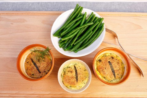 Swabian cuisine, oven-baked pike-perch with princess beans and lemon sauce, fish dish, pike-perch