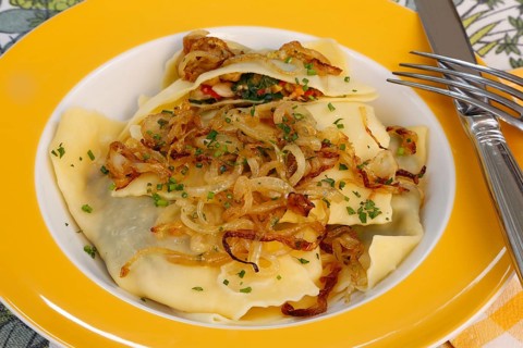 Swabian cuisine, Maultaschen, vegetarian, vegetable Maultaschen, vegetables in noodle dough,