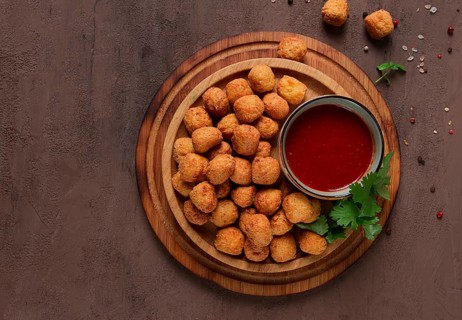 Chicken popcorn, deep fried, nuggets, close-up, rustic, no people