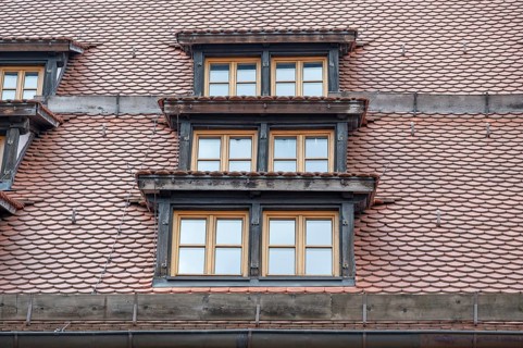 Dormer windows on the historic Unschlitthaus, built in 1491, Obere Wörthstr. 26, Nuremberg, Middle