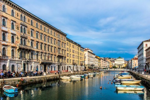 Palazzo Gopcevich, trading and residential houses of old families on the Grand Canal in the heart