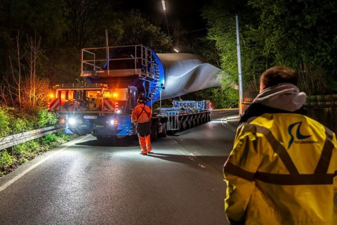 Transport of a 68 metre long, 22 tonne blade of a wind turbine, here in Schwelm, with a