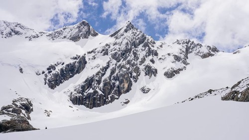 Glaciar Vinciguerra, Ushuaia, Tierra del Fuego Province, Argentinien, Verschneite Berggipfel ragen