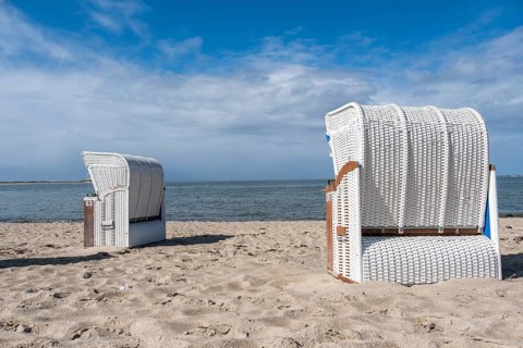 Two white beach chairs, beach, Utersum, North Sea island, Föhr, Schleswig-Holstein, Germany, Europe