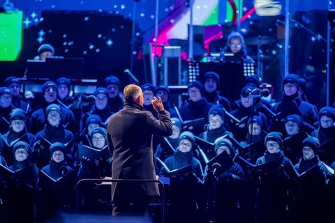 When over 25, 000 visitors flock to the Rudolf Harbig Stadium for the big Advent concert just in