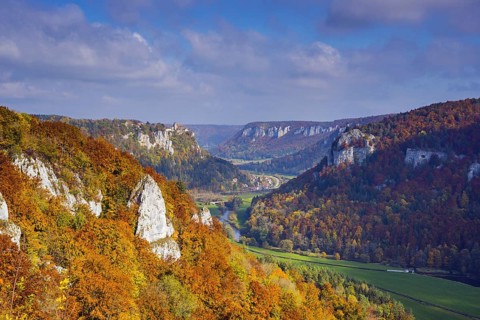 Werenwag Castle, Upper Danube nature park Park, Swabian Alb, Baden-Wuerttemberg, Germany, Europe