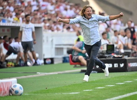 Goal celebration Coach Bo Henriksen 1. FSV Mainz 05 MHPArena, MHP Arena Stuttgart,