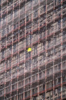 Construction workers on building sites in the east of Hafencity Hamburg, office building, new