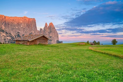 Alpine hut on the Seiser Alm, summit glow, sunrise, Schlern, Dolomites, South Tyrol, Italy, Europe