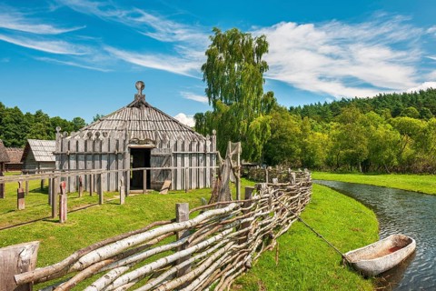 Groß Raden Archaeological Open-Air Museum, Slavic castle complex and settlement on Lake Groß Raden,