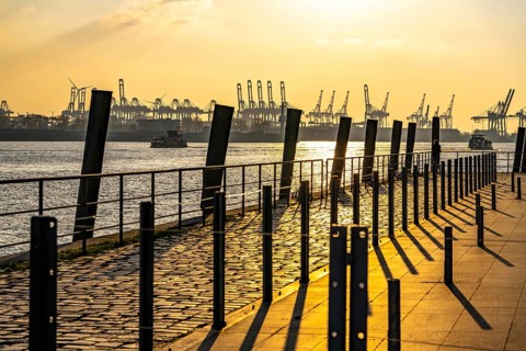 Port of Hamburg, view of the Container Terminal Burchardkai, from Altonaer Ufer, Hamburg, Germany,