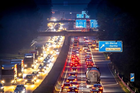 Motorway A40, Ruhrschnellweg, near Bochum, heavy evening traffic, in front of the motorway junction
