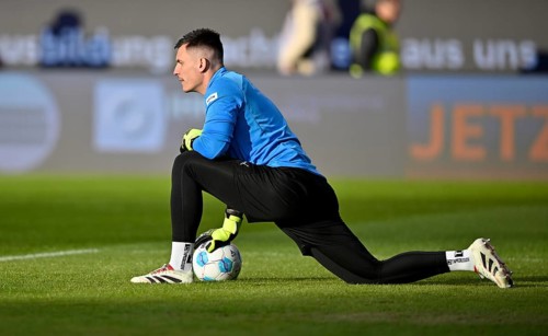 Goalkeeper Kevin Müller 1. FC Heidenheim 1846 FCH (01) warming up, Voith-Arena, Heidenheim,