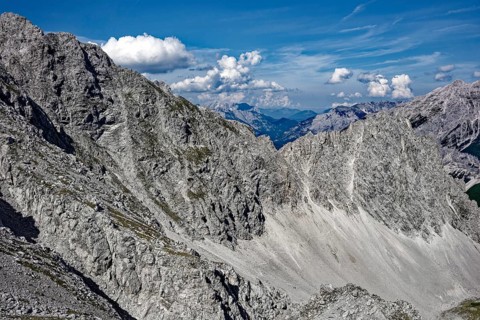 At the Hafelekar, view from the Karwendelblick of the Innsbruck Nordkette to the Karwendel