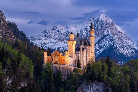 Neuschwanstein Castle near Füssen, Schwangau, Allgäu Alps, night shot, illuminated, snow, East