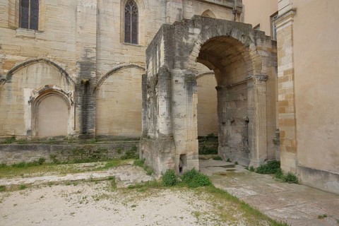 Historic archway at the church of St-Siffrein, Saint, Carpentras, Vaucluse, Provence, France,