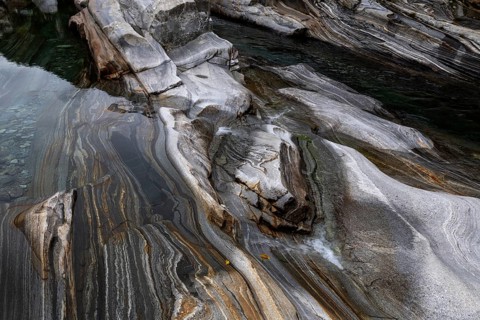 Rocks, rock structures, clear water, Verzasca River, near Lavertezzo, Verzasca Valley, Valle