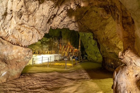 Buddha statues in the Pak Ou caves near Luang Prabang, Laos, Asia