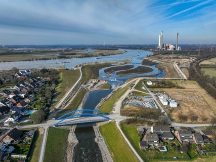 Dinslaken, Voerde, North Rhine-Westphalia, Germany - New Emscher estuary into the Rhine.