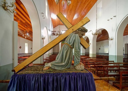 Christ figure, Christ carrying the cross, Church of Santa Maria Madalena, interior view, Porto