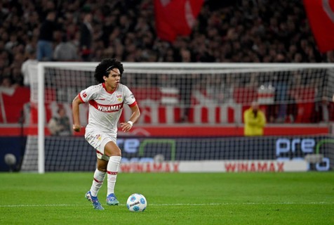 Anrie Chase VfB Stuttgart (45) Action on the ball MHPArena, MHP Arena Stuttgart, Baden-Württemberg,