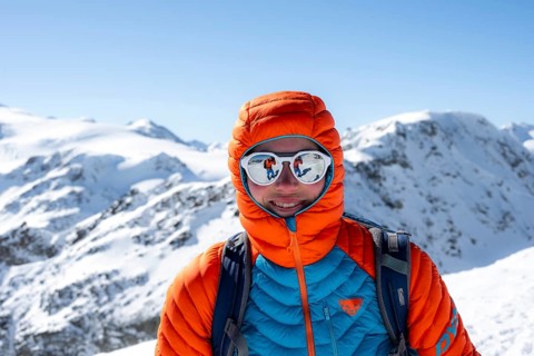Ski tourers, snow-covered mountain landscape, Ortler Alps, Vinschgau Valley, Italy, Europe