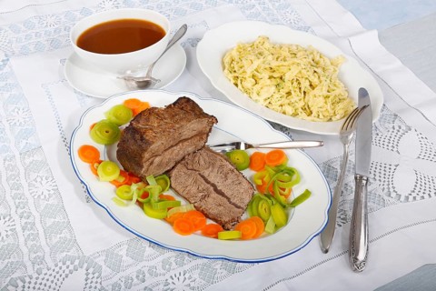 Swabian cuisine, roast beef, roast ox, herb spaetzle, meat dish, gravy, carrot vegetables, leek,