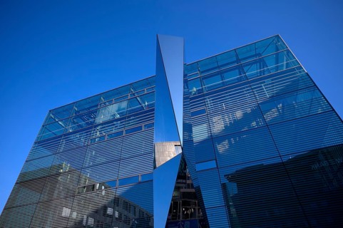 Sculpture made of glass and polylite by Carsten Nicola, new art museum on Schlossplatz, glass cube,
