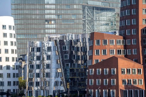 Düsseldorf Media Harbour, Gehry buildings, facade of the Stadttor building, North Rhine-Westphalia,