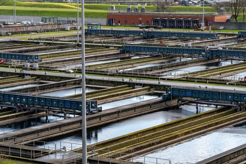 Secondary clarifier, Emschergenossenschaft wastewater treatment plant in the Weilheimer Mark in