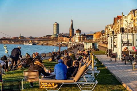 Rhine promenade, city beach, Rhine meadows, banks of the Rhine in the historic city centre of