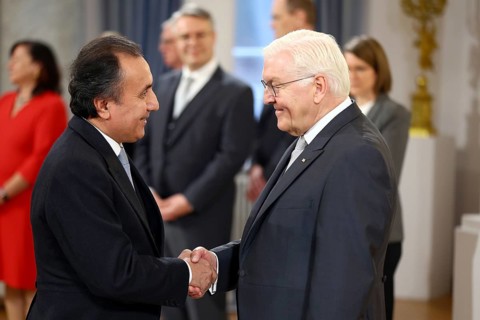 Imomudin Sattorov Tajikistan is received by Frank-Walter Steinmeier (President of the Federal