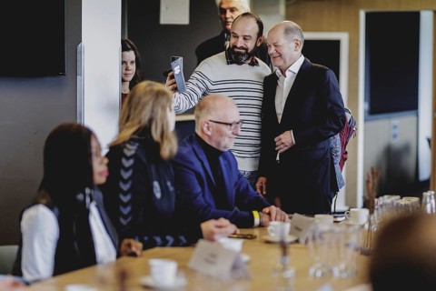 Olaf Scholz (SPD), Federal Chancellor, at a meeting with migrants and people involved in the field