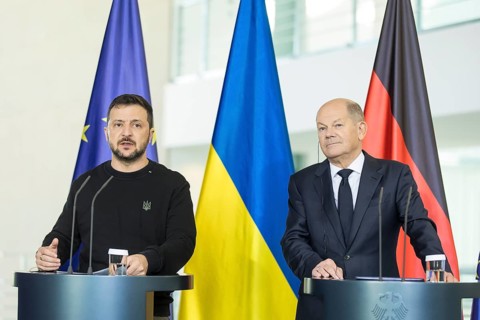 Volodymyr Zelensky (President of Ukraine) and Olaf Scholz (Chancellor of the Federal Republic of