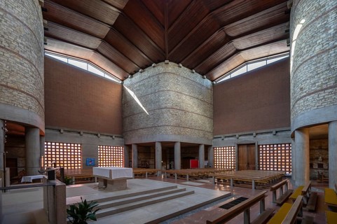 Interior of the Heilig Kreuz Church, opened in 1964, Jahnstr. 41, Weißenburg, Middle Franconia,