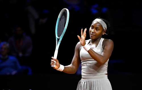 Coco Gauff USA gestures apologises for net roll, Tennis Ladies Porsche Cup, Grand Prix, GP,