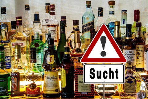 Symbolic image, warning sign for alcohol addiction, danger of addiction, alcohol abuse, health