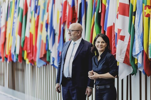 (R-L) Annalena Bärbock (Alliance 90/The Greens), Federal Foreign Minister, and Tomas Heidar,