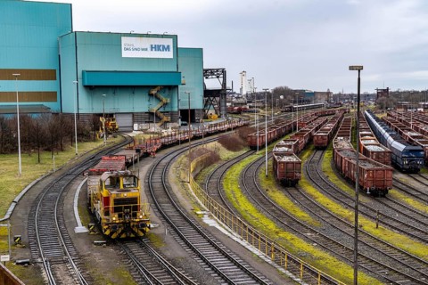 Hüttenwerke Krupp-Mannesmann, HKM in Duisburg, halls of the blast furnace steelworks, tracks of the