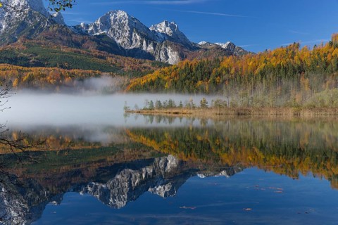 Autumn mood at lake Almsee, Grünau, Austria, Totes Gebirge, Europe