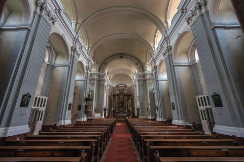 Interior of the parish church, founded in 1307, baroqueised in the 18th century, Schärding, Lower