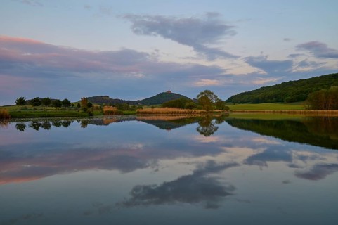 Lake with reflection in spring with castle at sunset, Veste Wachsenburg, Amt Wachsenburg, Drei