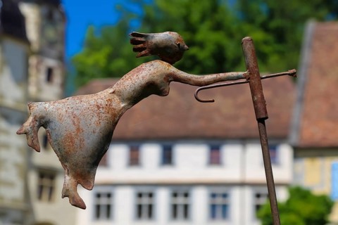 Castle garden, Haigerloch Castle, funny figurine, craftsmanship, female figurine, decorative