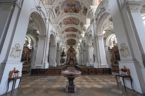 Interior of the originally Gothic hall church, was completely baroqueised in the 18th century,