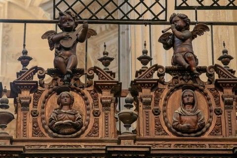 Choir stalls in the Cathedral of the Holy Cross over the Sea, Catedral de Santa Cruz sobre las