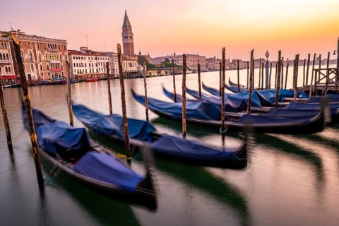 Venetian gondolas, boat dock at the customs office on the Grand Canal, Gondola Traghetto Dogana,