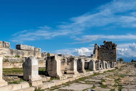 Ancient city of Hierapolis, Pamukkale, Denizli, UNESCO World Heritage Site, Anatolia, Turkey, Asia