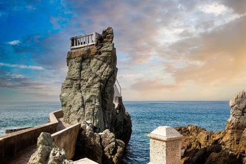 Famous Mazatlan sea promenade, El Malecon, with ocean lookouts and scenic landscapes