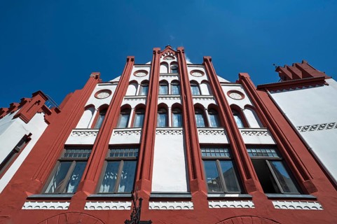 Historic façade of the market pharmacy from 1621, Wismar, Mecklenburg-Vorpommern, Germany, Europe